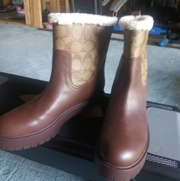 New Coach Fleece Lined Platform Boots - Picture 1 of 6